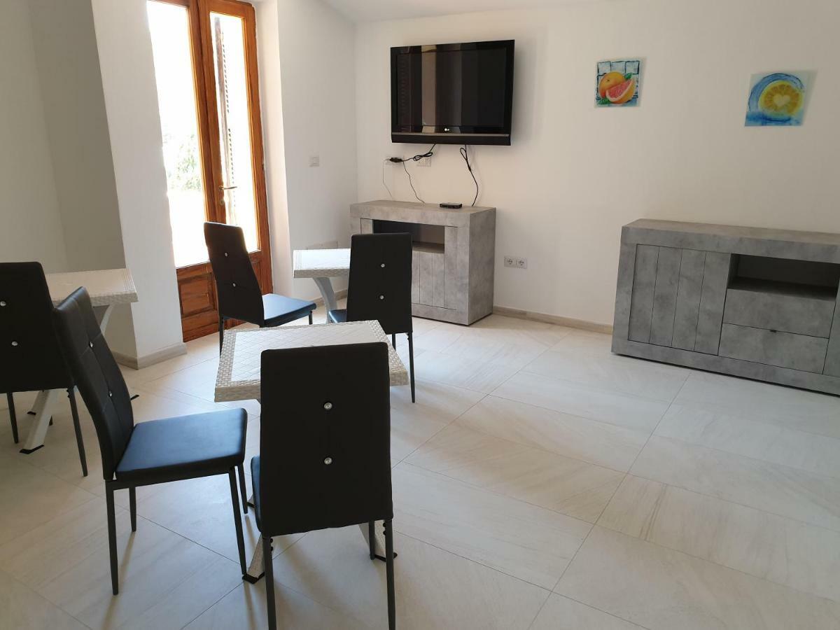 Guest House Tra Rocce E Mare La Maddalena  Dış mekan fotoğraf